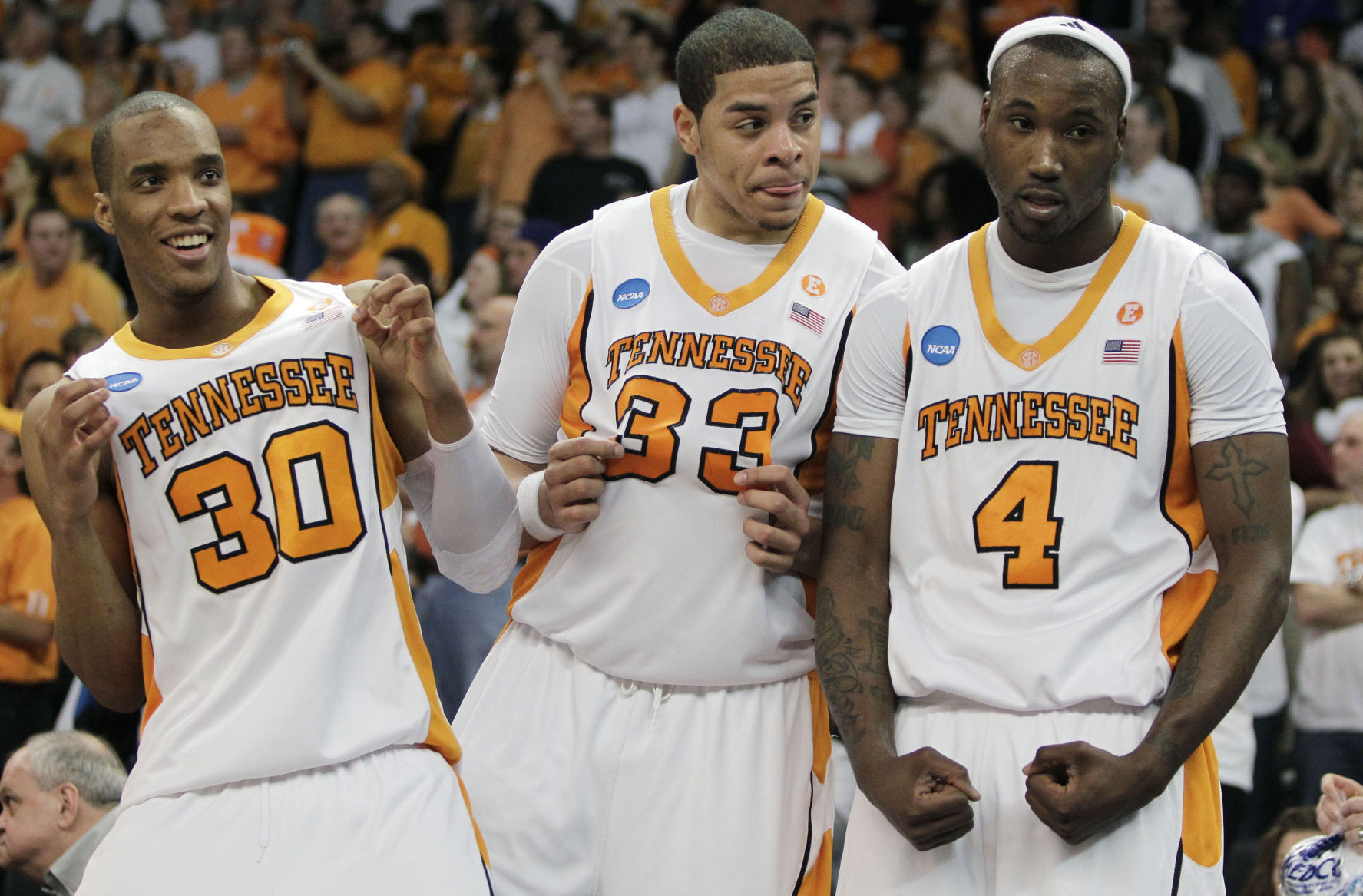 robbie hummel jersey