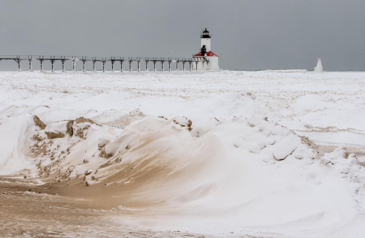 Michigan City warns people to stay off the shelf ice on Lake Michigan
