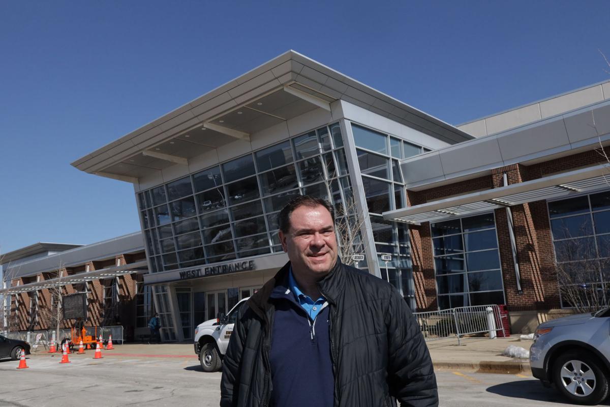 Tinley Park Convention Center wraps up tour as COVID vaccine site