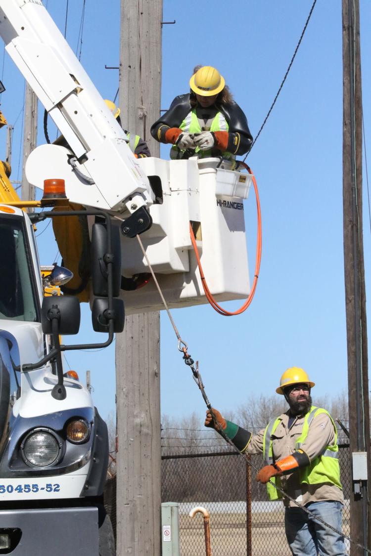 NIPSCO Fire at substation causes hourlong power outage in Griffith