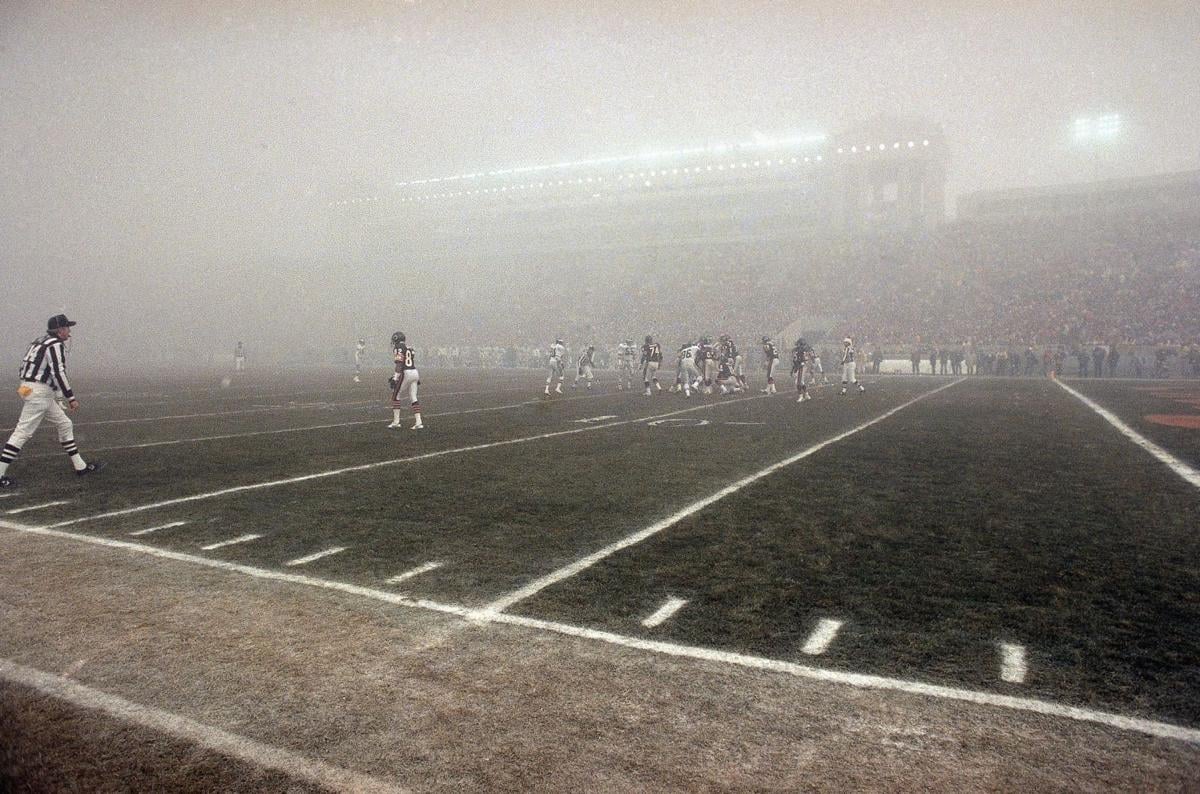 Bears vs. Eagles: Remembering 'Fog Bowl' 30 years later - ABC7 Chicago