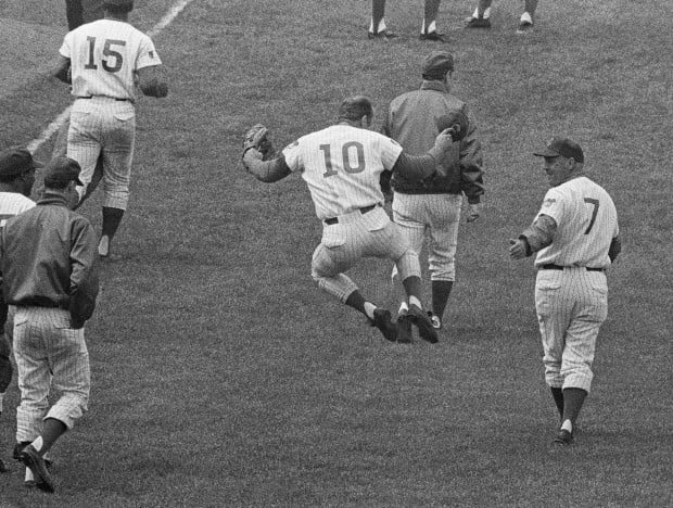 Ron Santo: A Perfect 10 by Pat Hughes