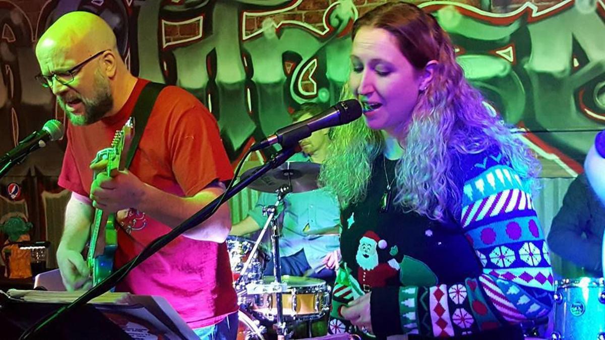 Region Festivus Activities Take A More Low Key Approach To The Season Entertainment Nwitimes Com