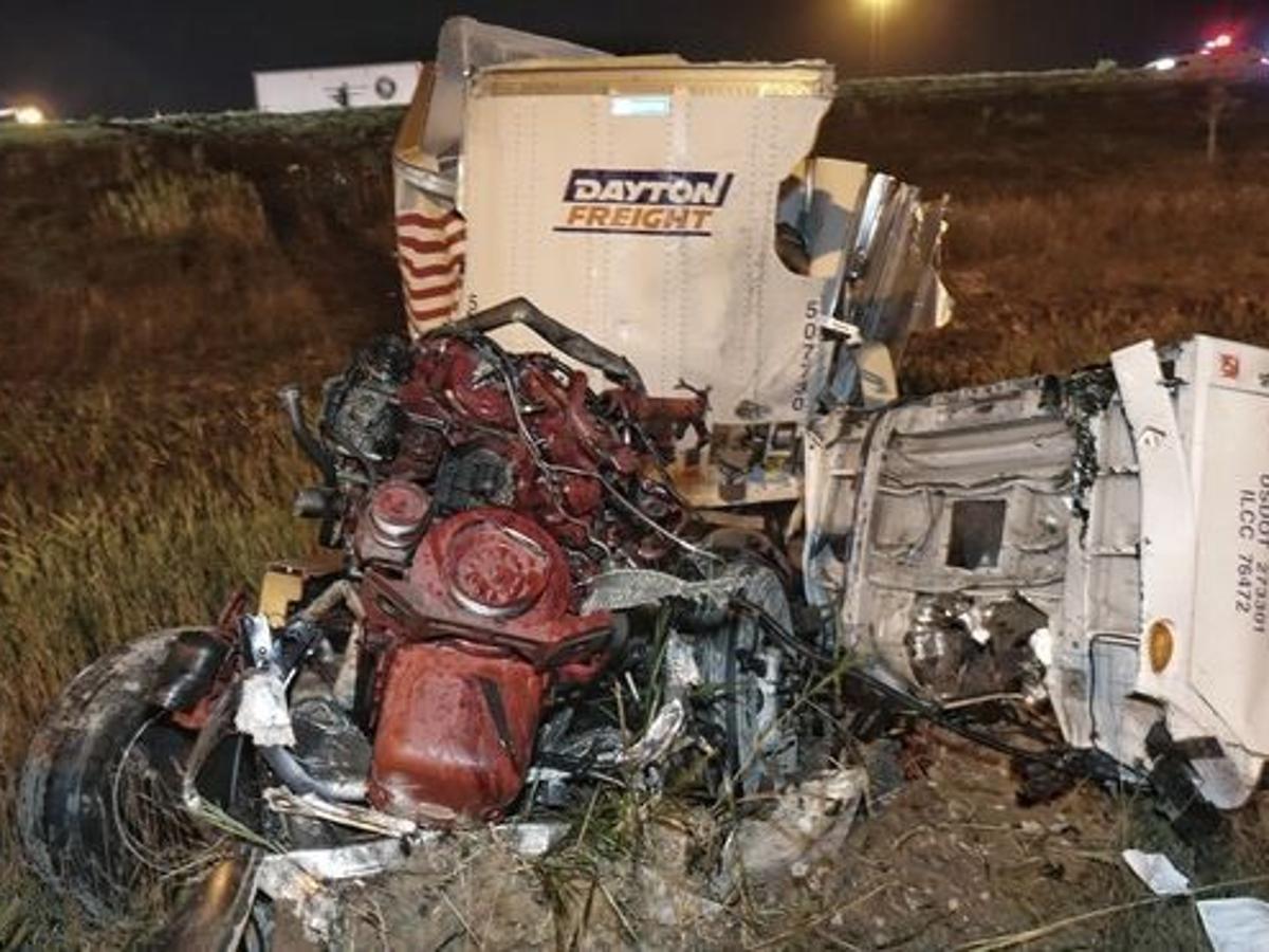 Update 1 Killed 1 Hurt In Fiery Four Vehicle Pileup On I 65 In Merrillville All Lanes Reopened Lake County News Nwitimes Com
