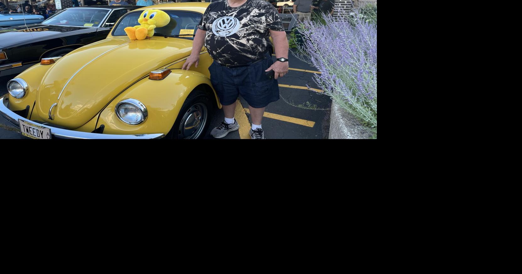 Tweety Bird Beetle pays visit to Palos Heights car show
