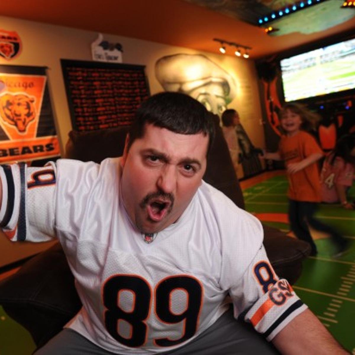Portage Man Turns Garage Into A Man Cave Tribute To Chicago Bears