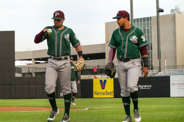 PRO BASEBALL: RailCats' new jerseys a hit with all