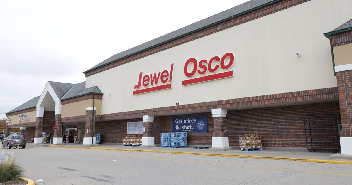 Kroger to buy Jewel-Osco parent company in $24.6 billion deal creating grocery goliath Kroger to buy Jewel-Osco parent company in $24.6 billion deal creating grocery goliath