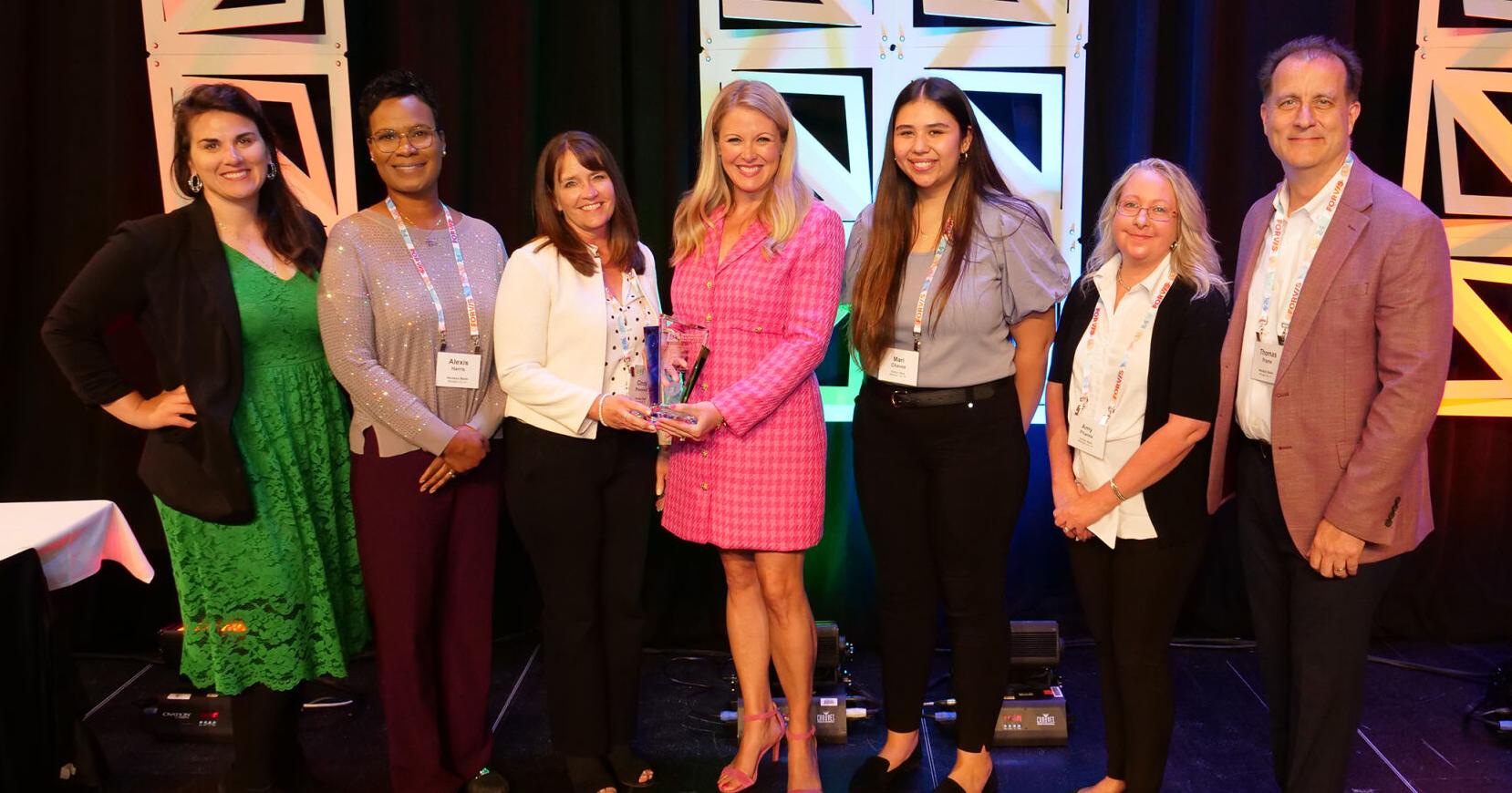 Horizon Bank honored with Indiana Bankers Association Commitment to Community Award - Vimarsana News