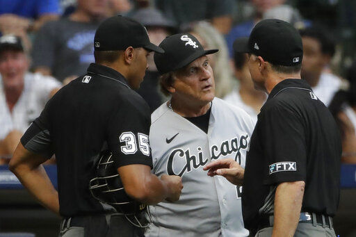 Tellez homers twice to help Brewers beat White Sox 6-1