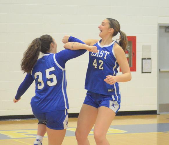 L-W East, L-W Central, Sandburg, Provident girls take regional titles in basketball