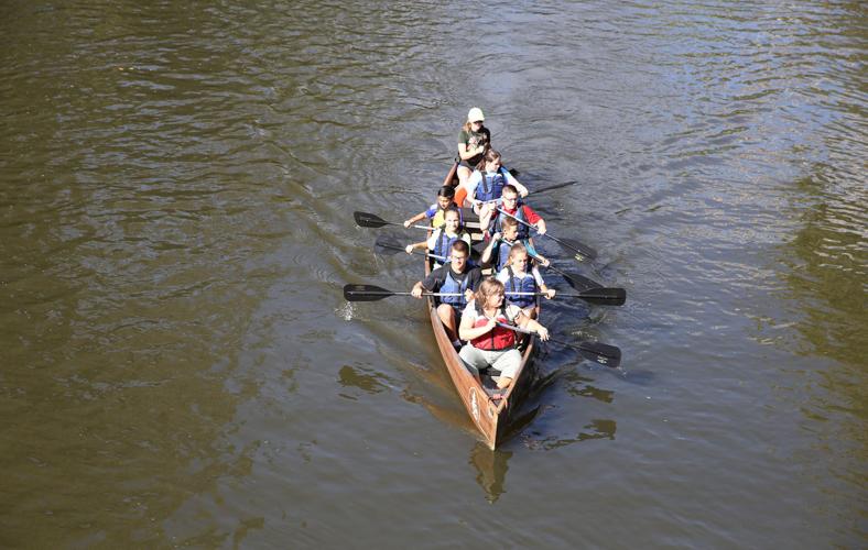 Students canoe, explore Kankakee River