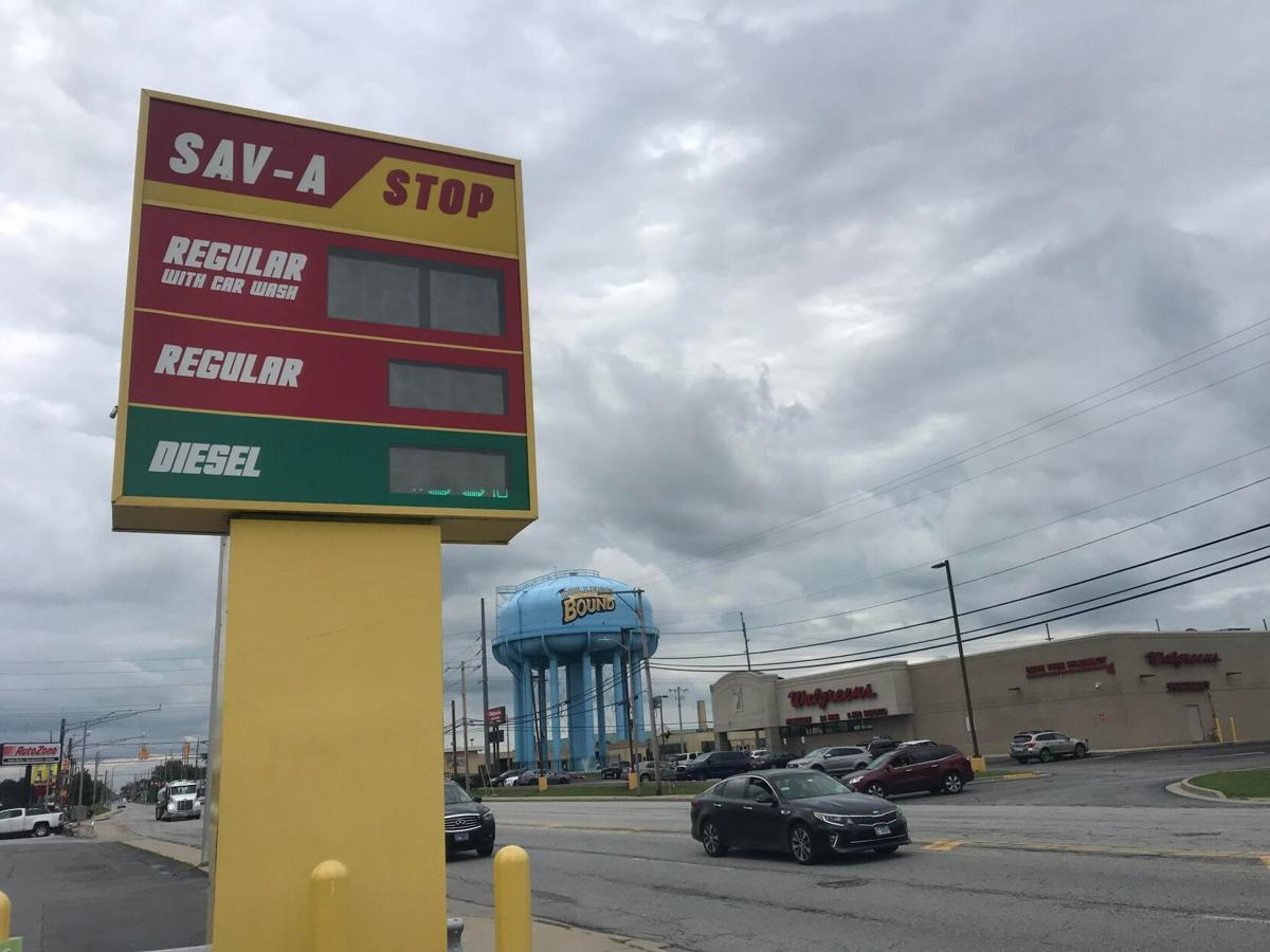 Hammond mayor gas stations closing city ordinance approval