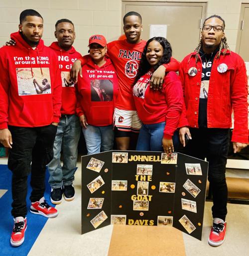 21st Century Star Johnell Davis Plays For Family Nwi Preps
