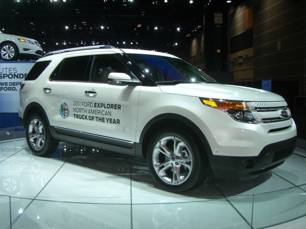 Ford: 2011 Explorer without accessories