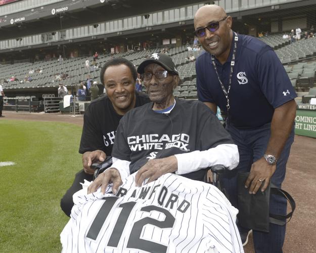 White Sox team store opens for curbside pick-up