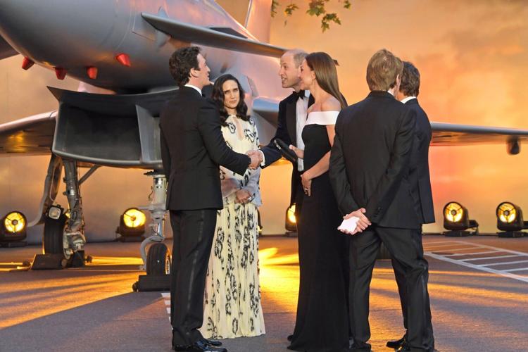 William and Kate join Tom Cruise on 'Top Gun: Maverick' red carpet