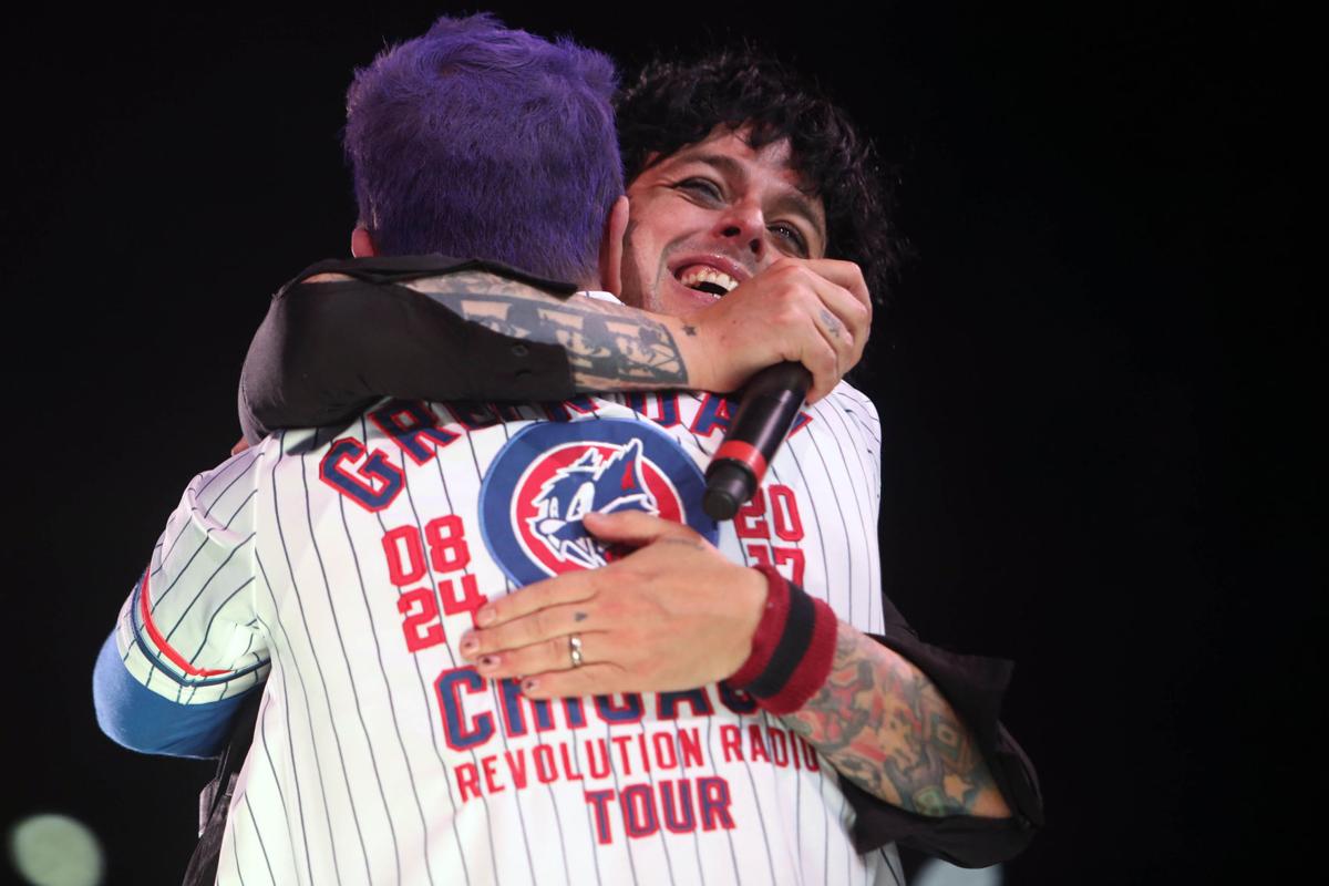 Green Day Brings Concert To Chicago Music Nwitimes Com Green day announce 2017 revolution radio summer tour; green day brings concert to chicago