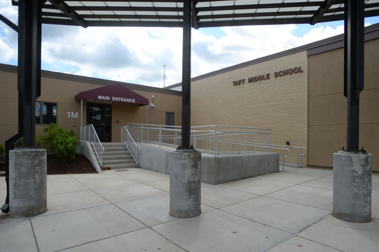 More than 700 Crown Point students and staff in quarantine 2 weeks into