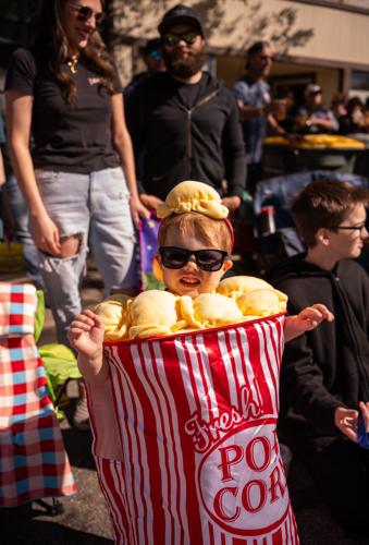 Fest's centerpiece parade puts popcorn, community in motion
