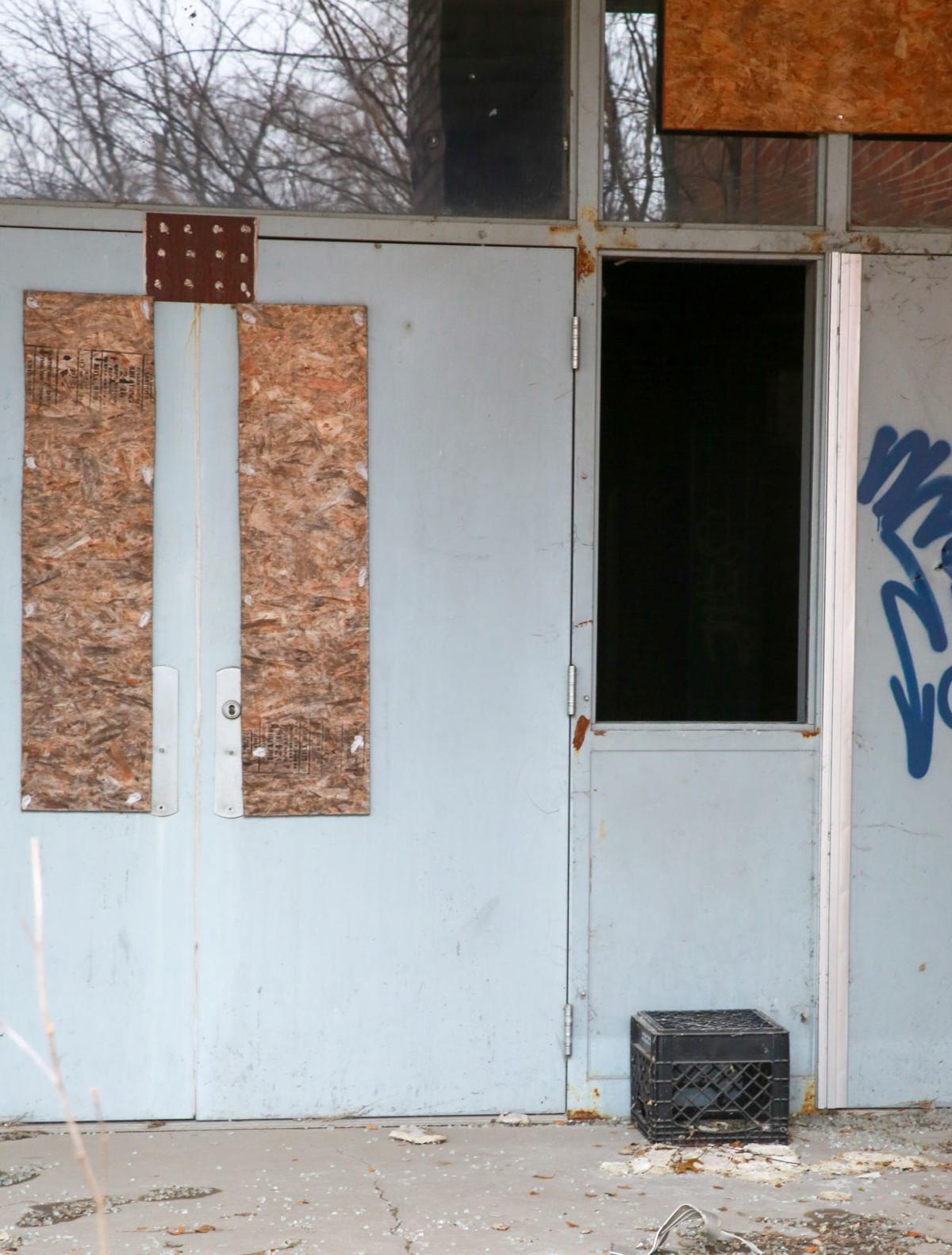 Gary Tables Basketball Hoop Ban Parks Dept Budgets 15k For Hoop