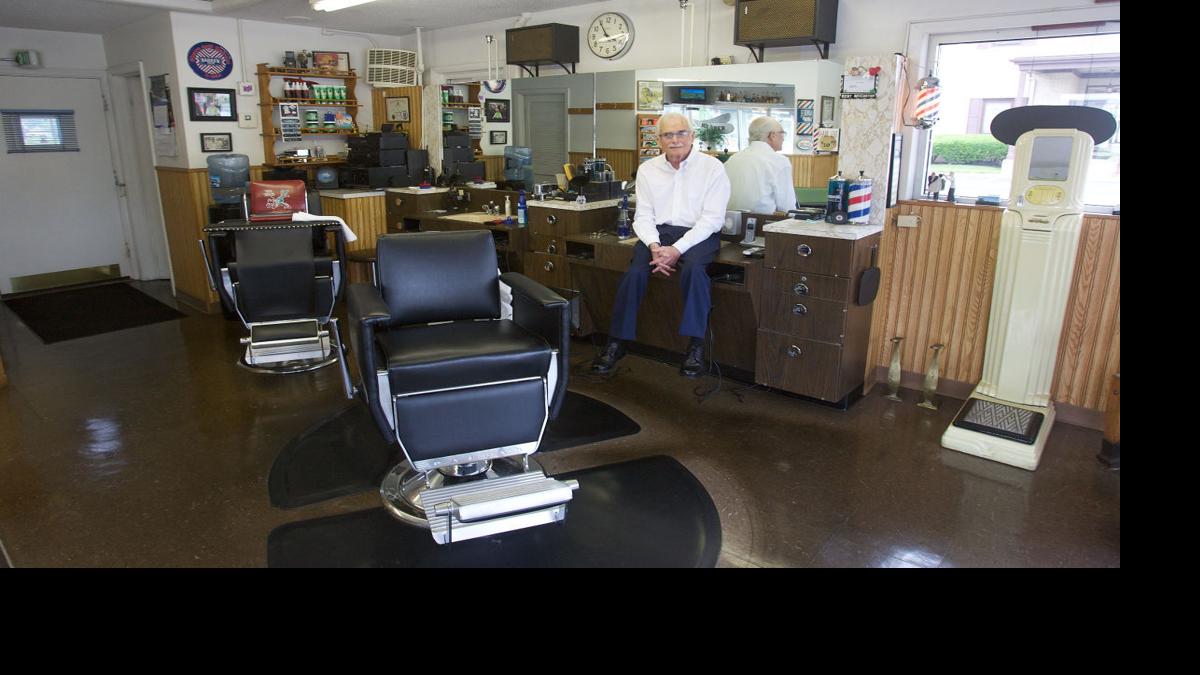 SMALLBUSINESS SPOTLIGHT Kent's Barber Shop, Lansing Northwest