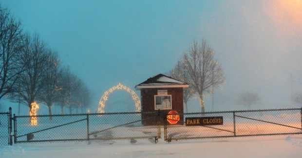 Hidden lake christmas lights merrillville 2025