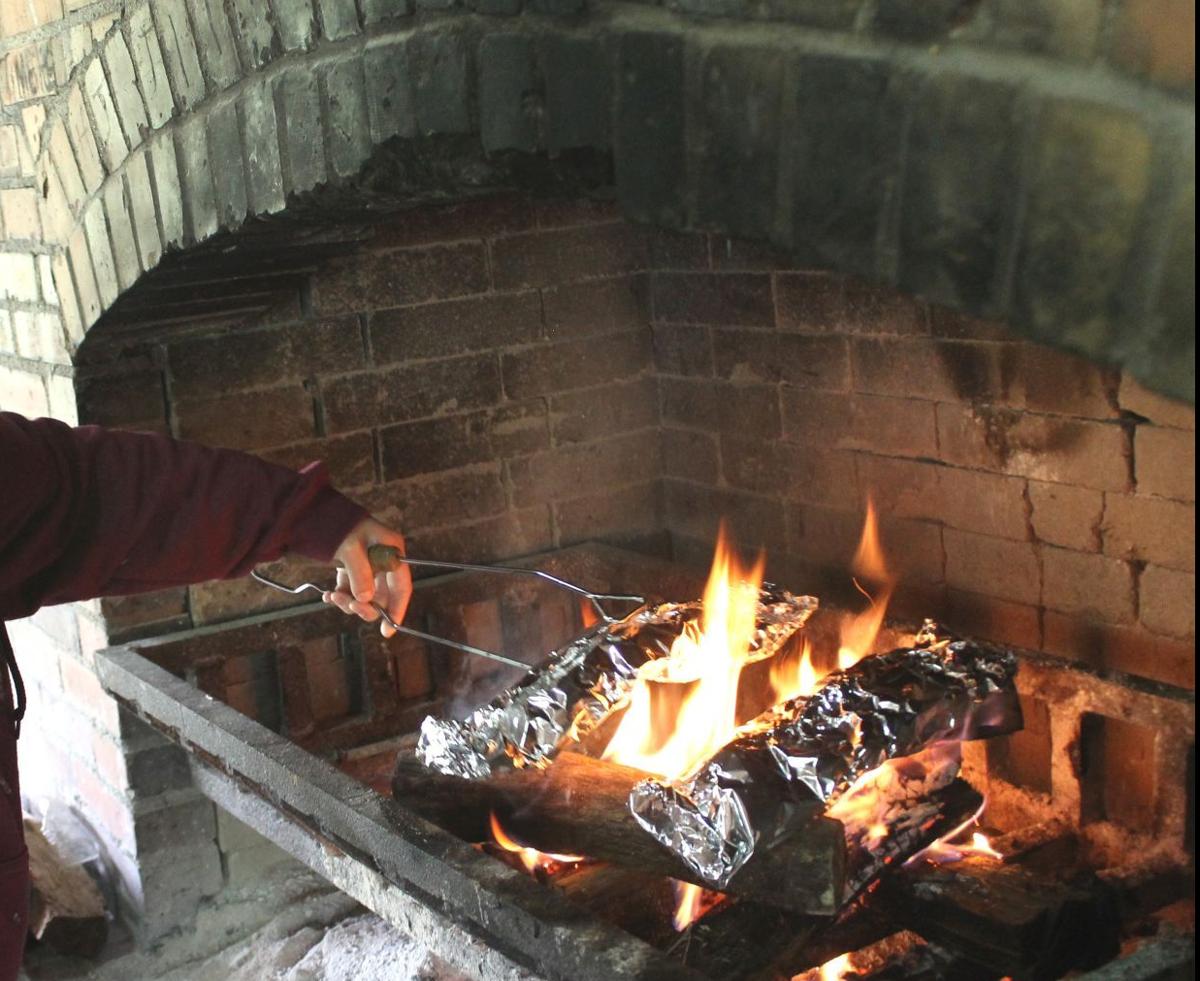 ON NUTRITION: Trials of preparing food away from home