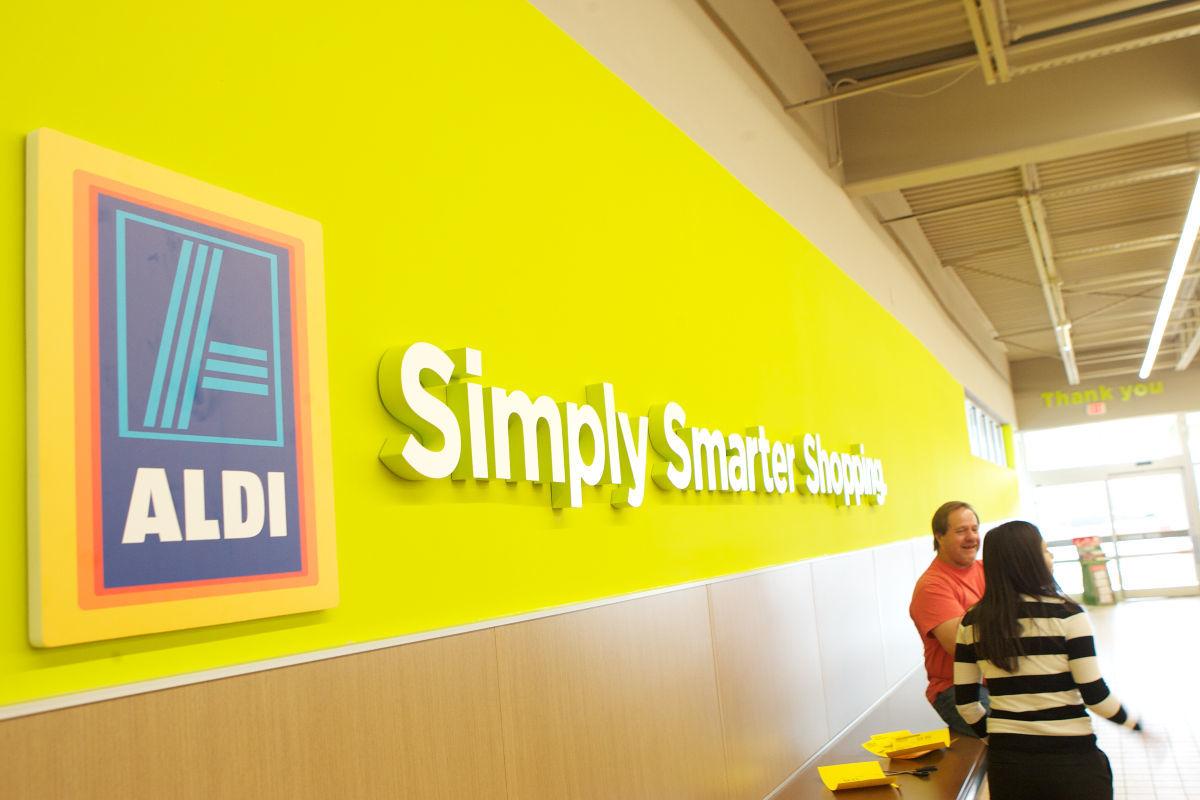 Aldi Rolls Out Curbside Grocery Pickup In Northwest Indiana Northwest Indiana Business Headlines Nwitimes Com