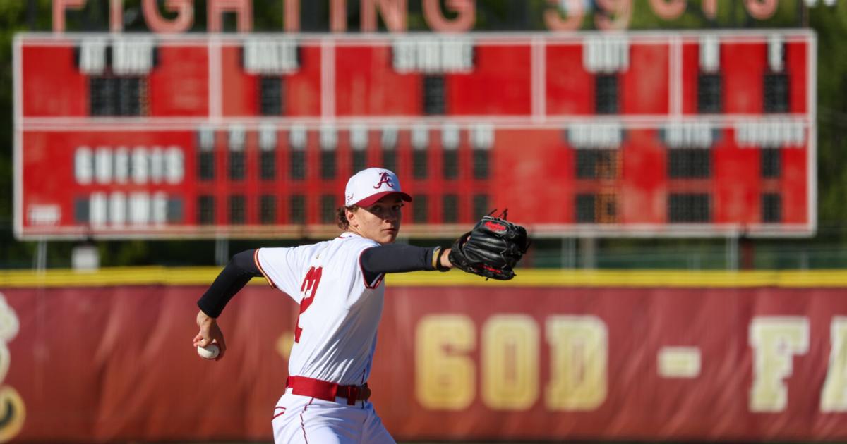 Live updates and scores from IHSAA baseball state finals