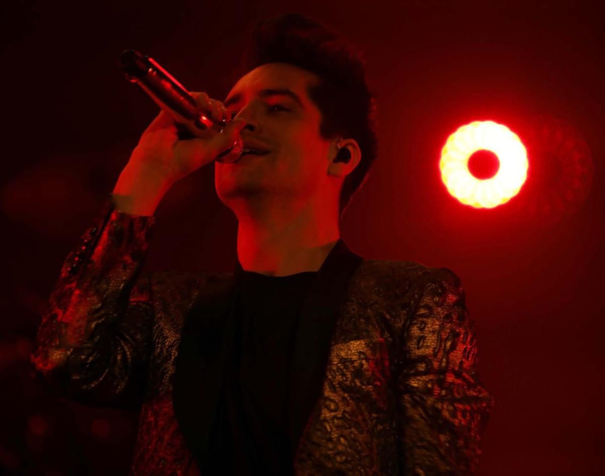 Concert Review Panic At The Disco Stirs Hysteria At Rockin Show - victorious panic at the disco roblox id