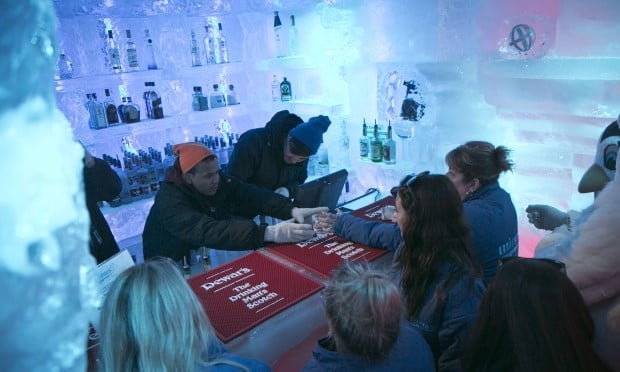 Ice bar helps sweltering New Yorkers beat the heat | Lifestyles