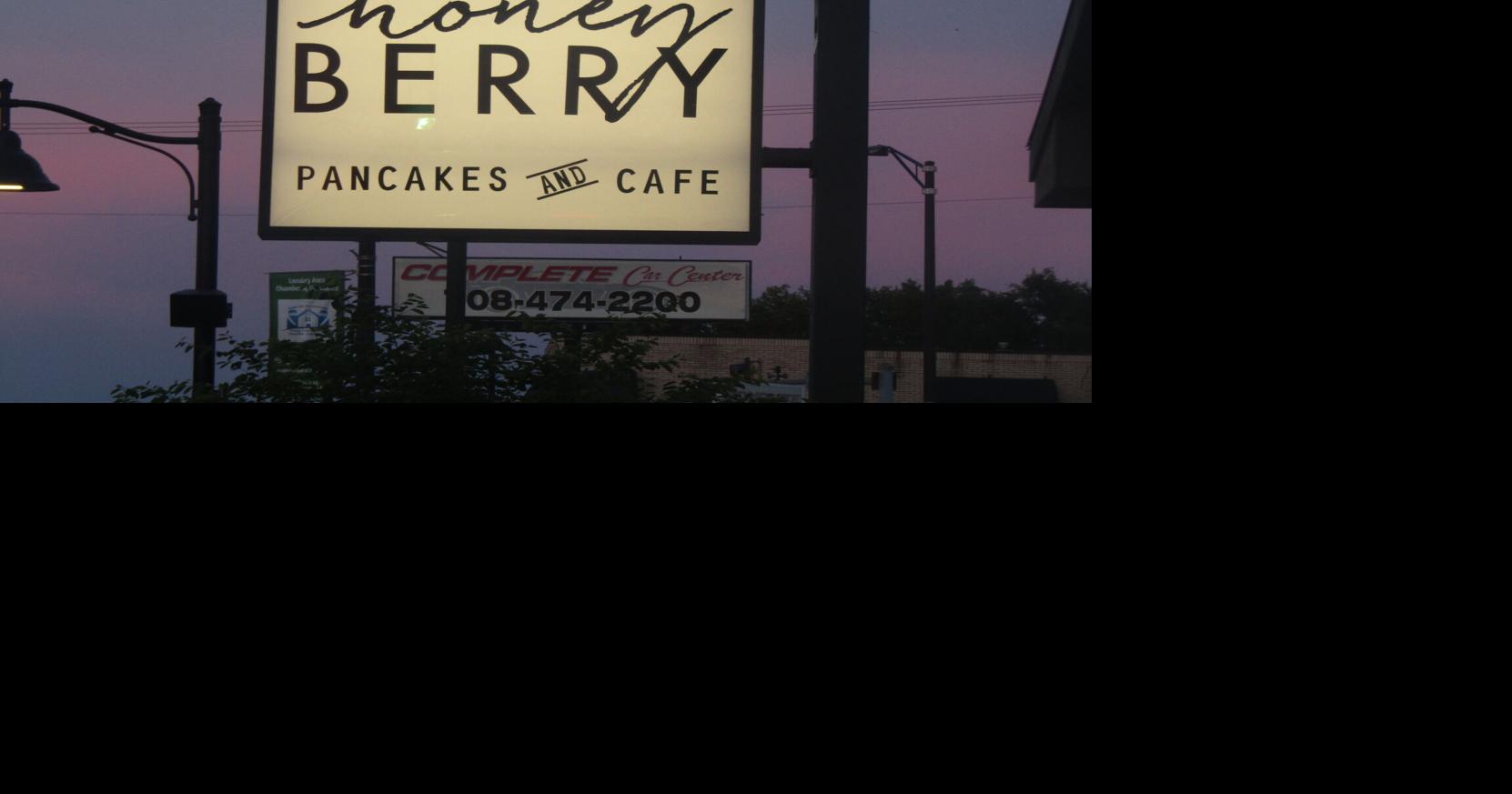 Honey Berry Cafe, The Sports Card Shop, Trader Buck's, Biggby Coffee