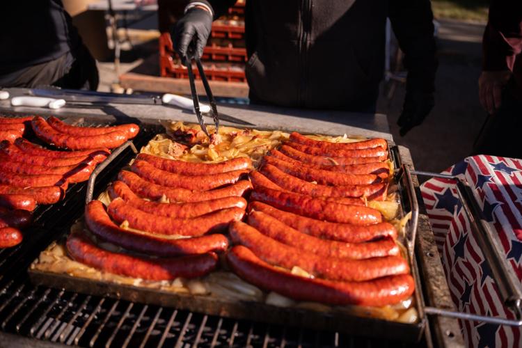 Fine arts to fair foods, vendors give fest its spice