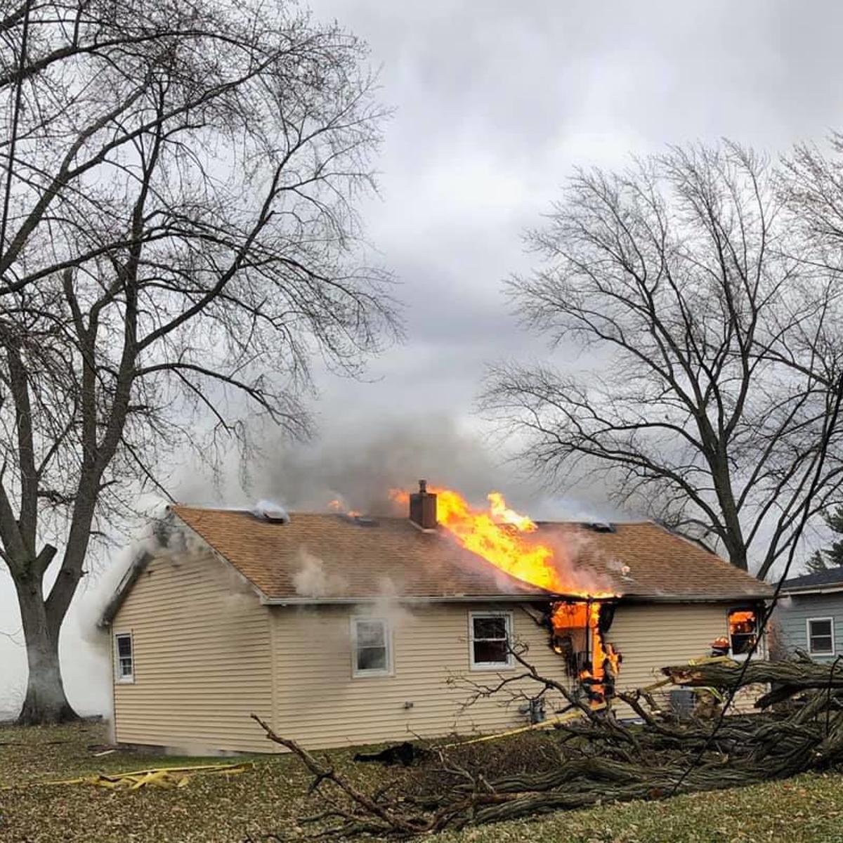 Dog Rescued From House Fire That Sent 2 Officers To Hospital Officials Say Lake County News Nwitimes Com
