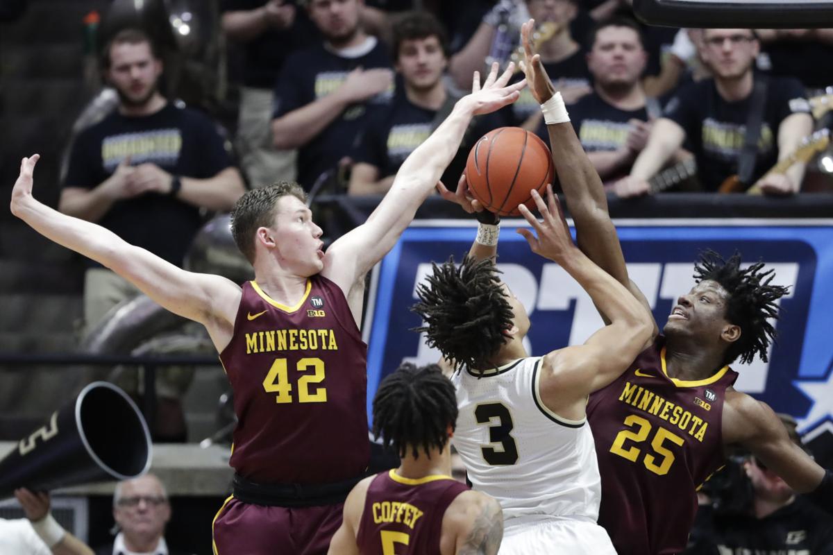 Edwards Scores 17 To Lead No 17 Purdue Over Minnesota 73 63