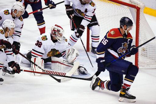 Barkov scores twice as Panthers beat Blackhawks 4-2