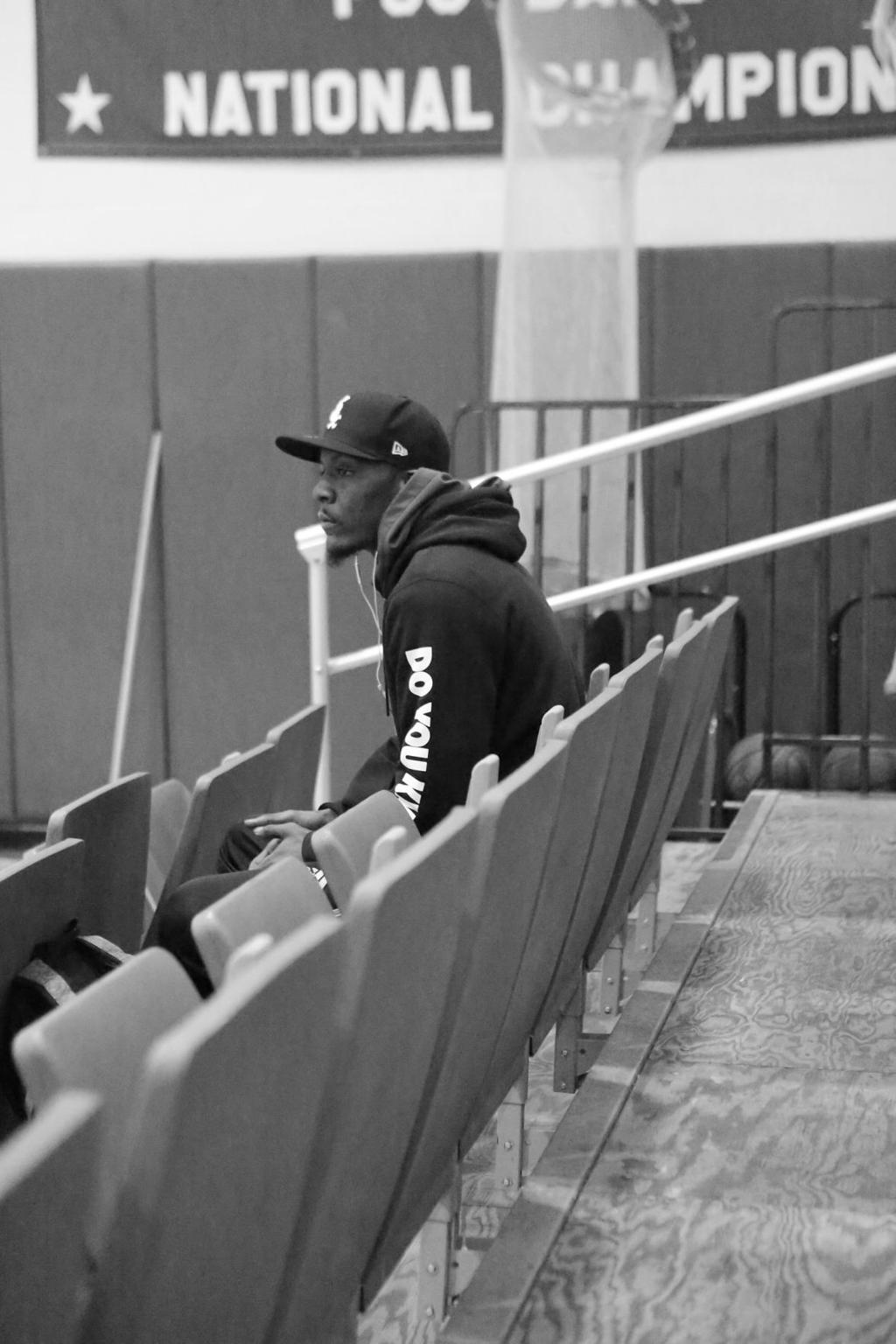 Mens Basketball Tragedy Pushes Calumet College S Randall Rushing To Provide Better Life For Son College Basketball Nwitimes Com