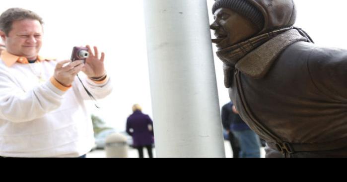 Statue of Flick's Lick from 'A Christmas Story' may get company
