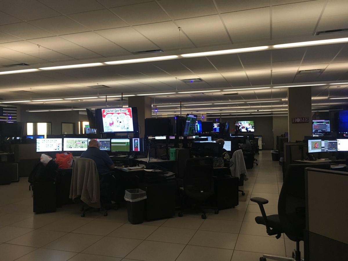 2 Lake County 911 Dispatchers Test Positive For Covid 19 Crime