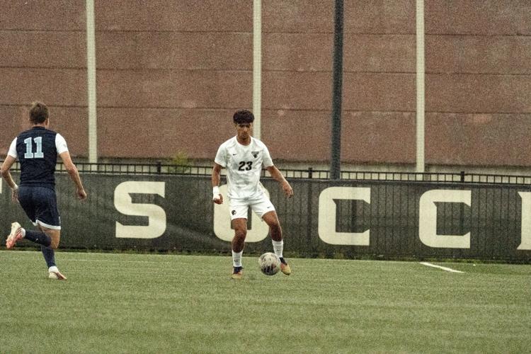 Men's Soccer drops road contest at Roosevelt