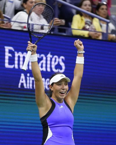 Pegula beats Muchova and will face Sabalenka in the women&rsquo;s final 