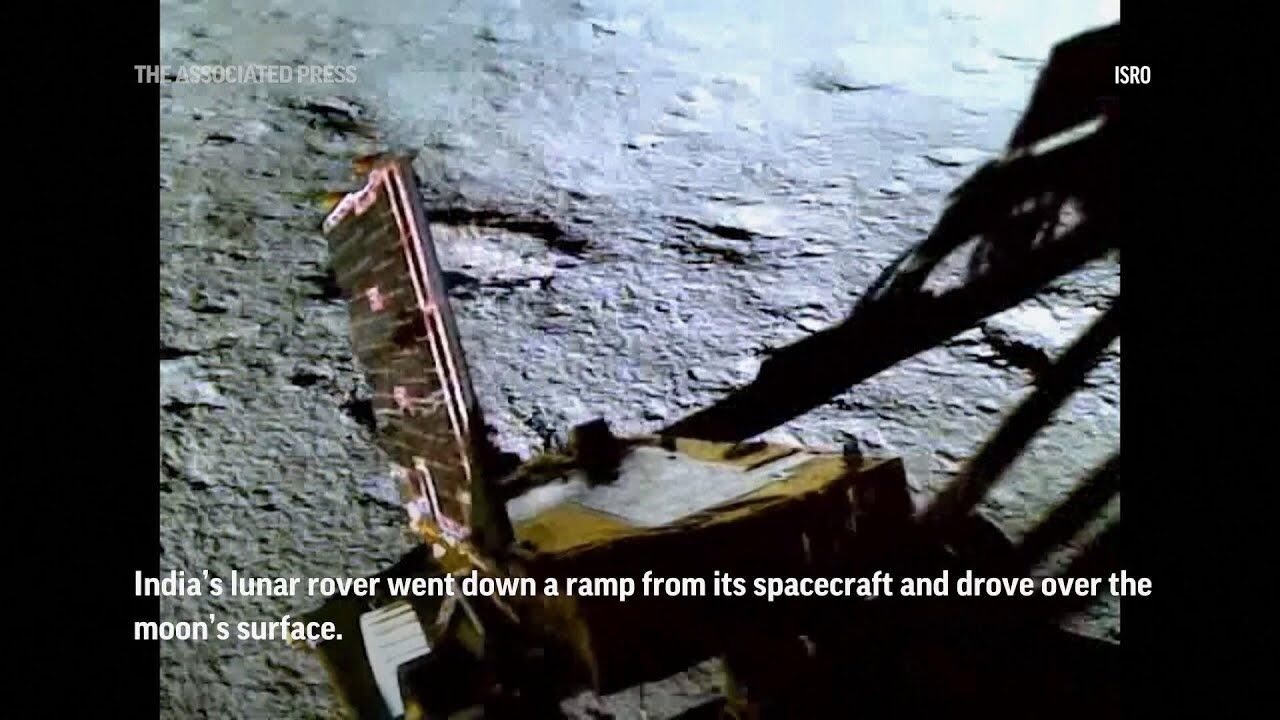 Indias lunar rover goes down a ramp to the moons surface and takes a walk  oleantimesherald picture
