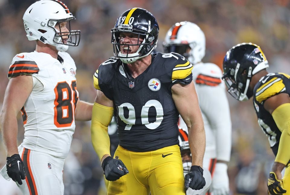 T.J. Watt's scoop-and-score lifts Steelers past Browns 26-22 as Cleveland  loses Nick Chubb to injury
