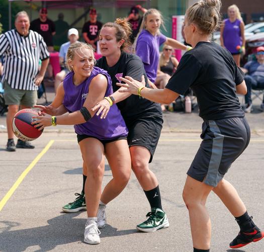 Perfect weather, hundreds of players at Olean's 15th Gus Macker News
