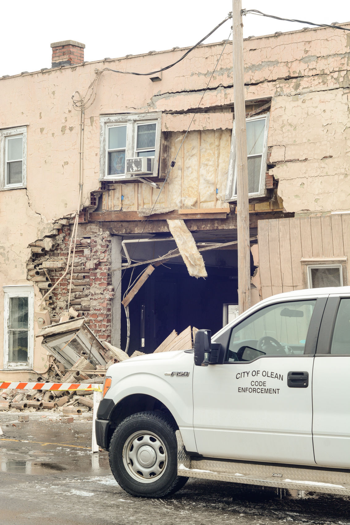 Former Olean Standard Equipment building vacated after wall collapse