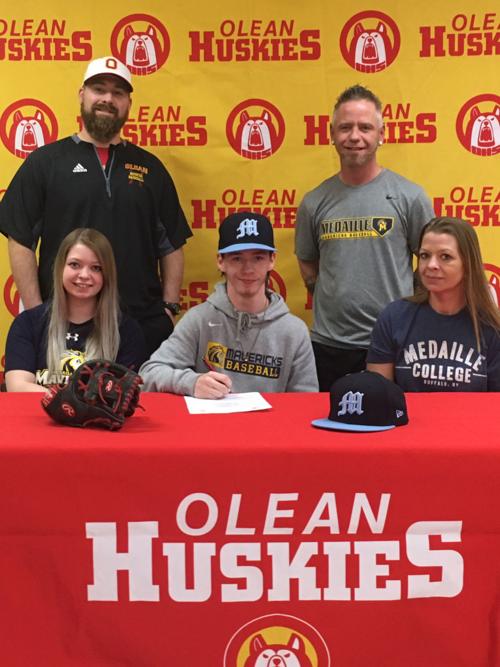 Olean’s LaRue signs with Medaille baseball