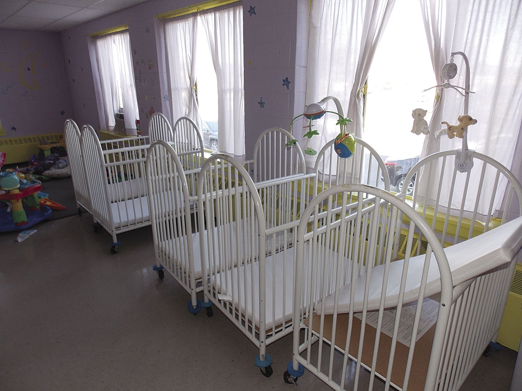 daycare cribs