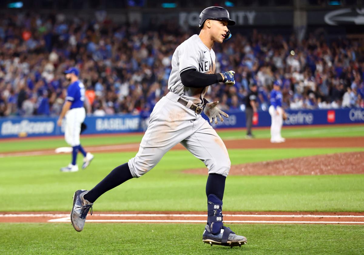 Yankees' Aaron Judge hits 61st home run to tie Roger Maris' AL record from  1961 
