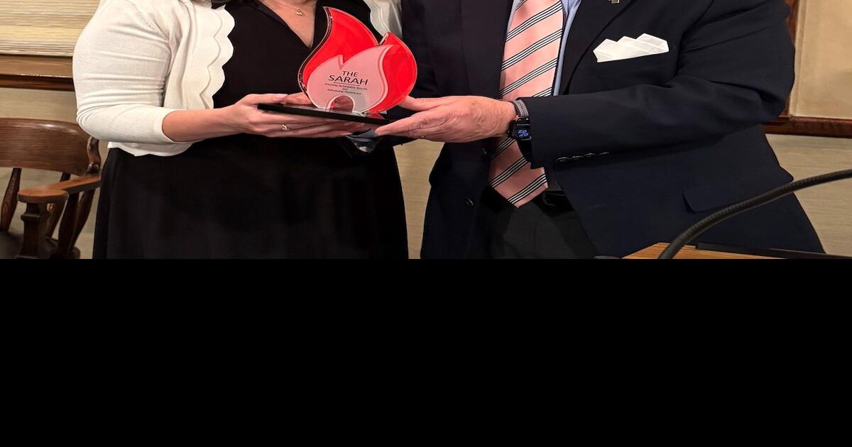 Bradford Hospital Foundation presents SARAH Award | Local